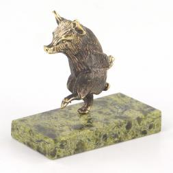Статуэтка "Поросенок шагает" бронза змеевик