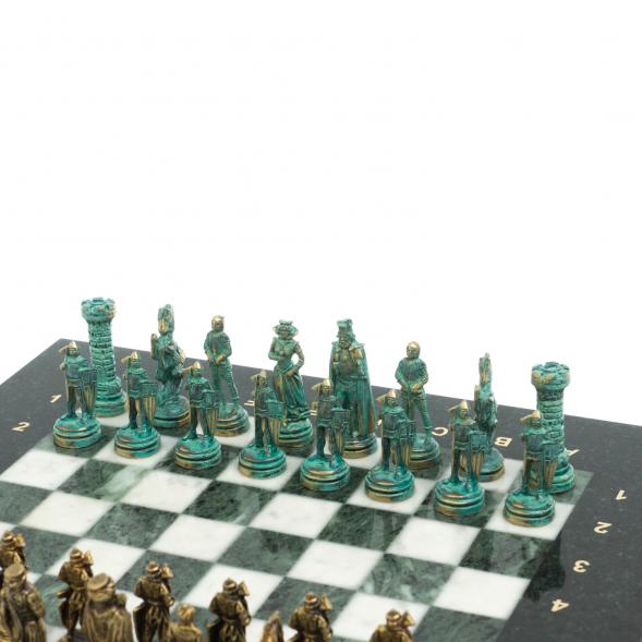 Шахматы &amp;quot;Рыцари&amp;quot; фигуры бронза / патина 28х28 см из змеевика и мрамора 128218