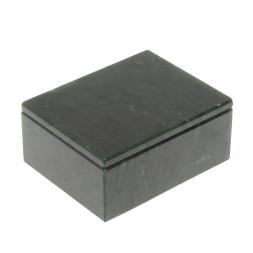 Шкатулка из нефрита 9х7х4 см