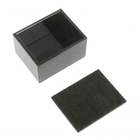 Шкатулка из нефрита 9х7х5,5 см 126964