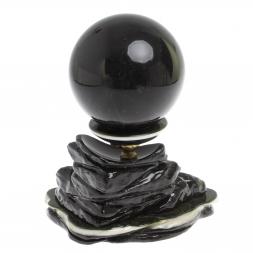 Композиция "Ящерица на скале" с шаром из лабродарита 10,5 см