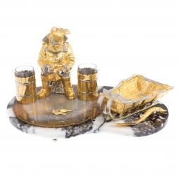 Икорница со стопками &amp;quot;Рыбак с санями&amp;quot; камень агат, мрамор Златоуст