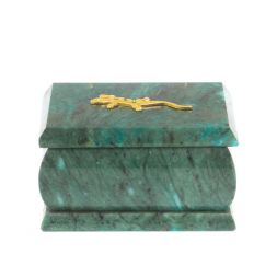 Шкатулка из шабровского змеевика с ящерицей 10х6,5х5,5 см