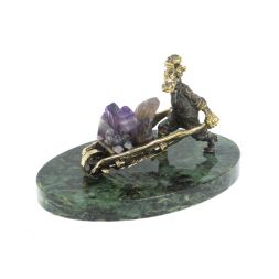 Статуэтка &amp;quot;Старатель с тачкой&amp;quot; из бронзы камень аметист