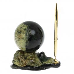 Композиция с шаром "Ящерица" с ручкой из змеевика