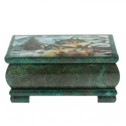 Шкатулка &amp;quot;Стая волков&amp;quot; из змеевика 16х8х7,5 см