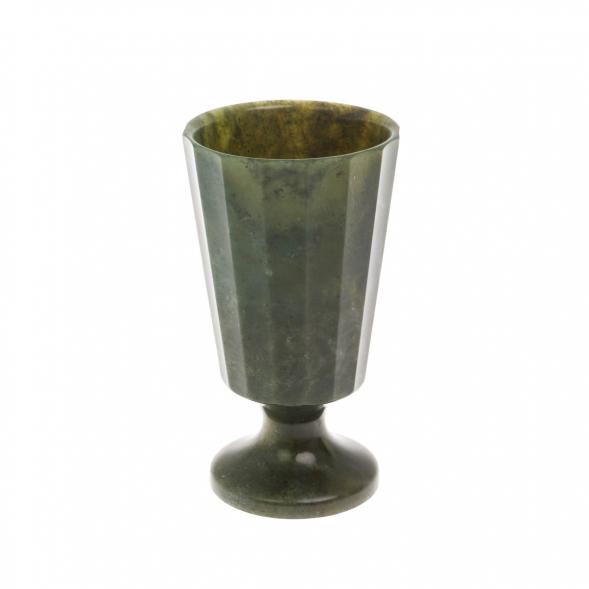 Рюмка граненая из нефрита 5х5х9,5 см 129773