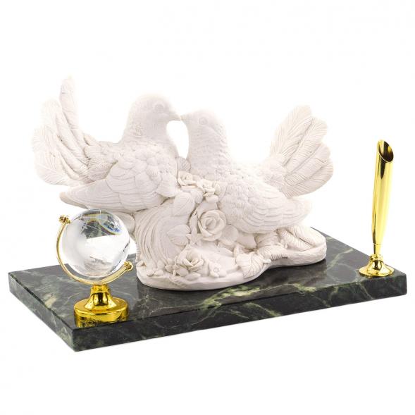 Подставка под ручку &amp;quot;Два голубя&amp;quot; из мрамолита 120574