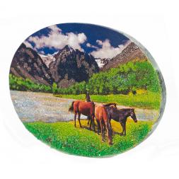 Панно из камня на подставке &amp;quot;Табун лошадей в горах&amp;quot; 19х3,5х13 см