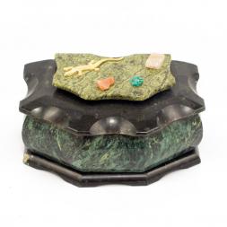 Шкатулка из камня "Домик" малая змеевик 14х9х7,5 см