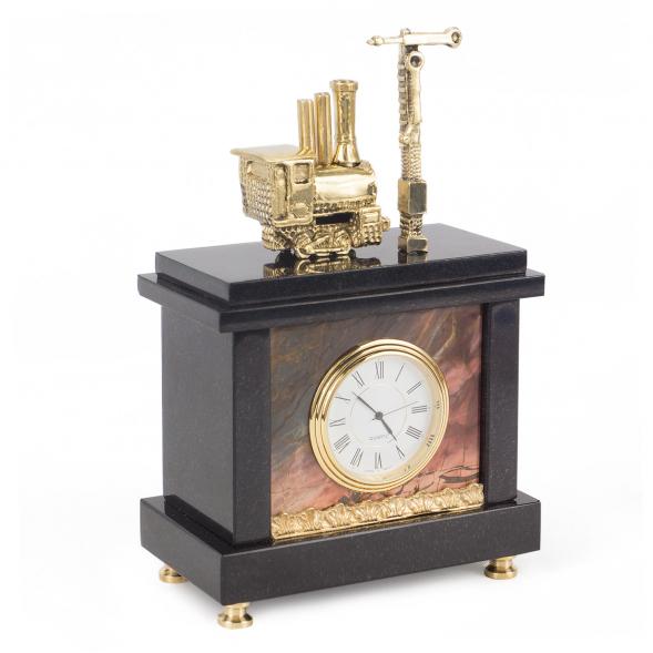 Часы &amp;quot;Паровоз с семафором&amp;quot; камень яшма бронза 118705