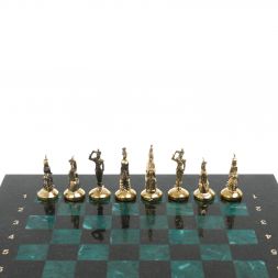 Шахматы "Итальянская война" фигуры бронза доска 28х28 см из змеевика