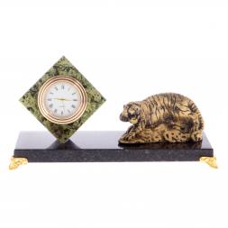 Часы с фигуркой "Рычащий тигр" камень змеевик