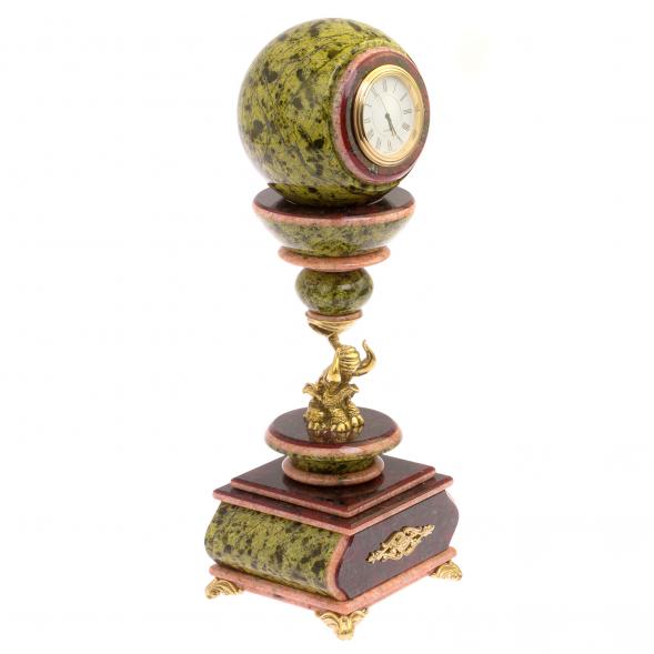 Часы антистресс &amp;quot;Шар на слоне&amp;quot; из змеевика 10,5 см 126305