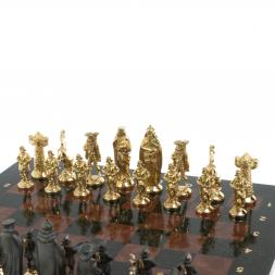 Шахматы "Средневековье" доска 40х40 см из змеевика и лемезита