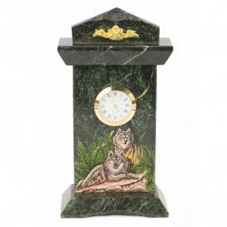 Часы &amp;quot;Волки&amp;quot; змеевик