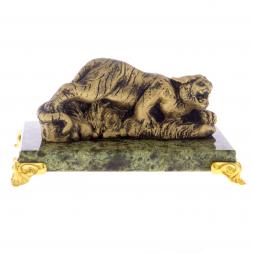 Фигурка &amp;quot;Тигр на охоте&amp;quot; на подставке из змеевика