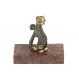 Статуэтка из бронзы на подставке из лемезита "Кошка"