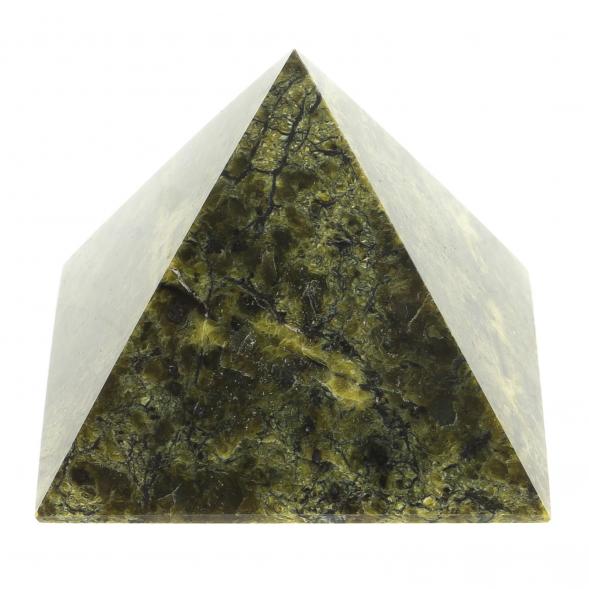 Пирамида 5х5х4,5 см камень змеевик 113750