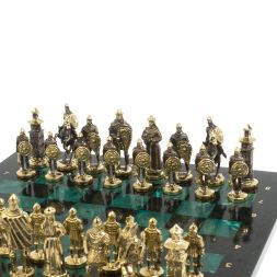 Шахматы "Богатыри" из бронзы и шабровского змеевика 44х44 см