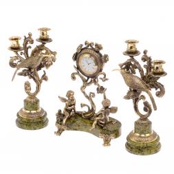 Каминные часы с канделябрами "Колибри" из бронзы и змеевика