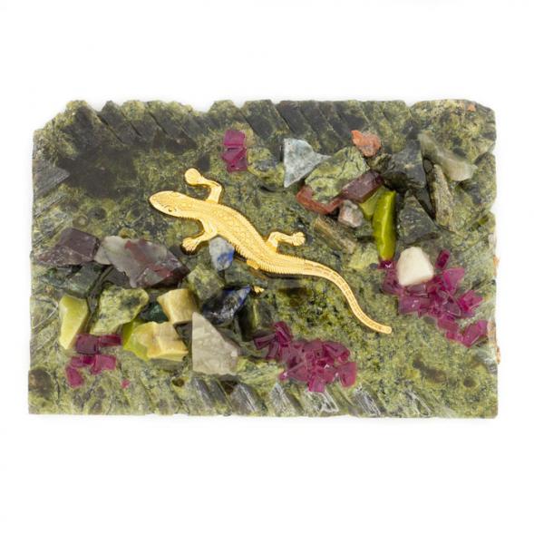 Магнит из змеевика с камушками 116273