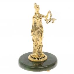 Фемида на подставке из нефрита 9,5х9,5х15 см