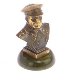 Бюст Сталина И.В. бронза нефрит