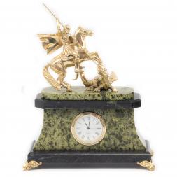 Каминные часы из камня с бронзой &amp;quot;Святой Георгий Победоносец&amp;quot; змеевик