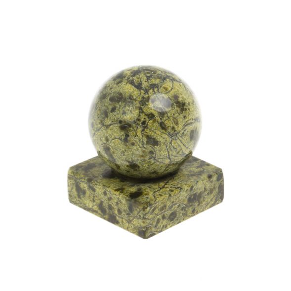 Шар 4 см на подставке из светло-зеленого змеевика 4х4х5 см 127649