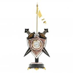 Часы "Щит с флагом" змеевик мрамор креноид