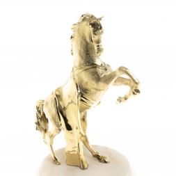 Статуэтка из бронзы "Конь на дыбах" на подставке из мрамора