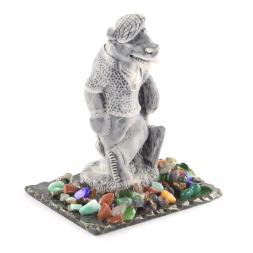 Сувенир "Бык - авторитет" из мрамолита на подставке из змеевика