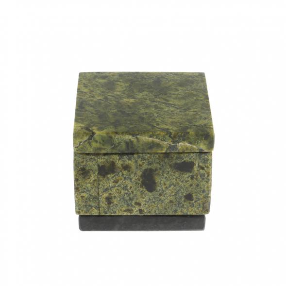Шкатулка квадратная из змеевика 5,5х5,5х5,5 см 129463
