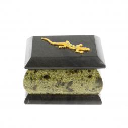 Шкатулка &amp;quot;Ящерица в стразах&amp;quot; из змеевика 7,5х5,5х5,5 см