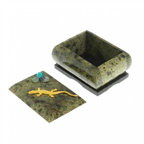 Прямоугольная шкатулка с ящерицей 7,5х6х5 см 129466