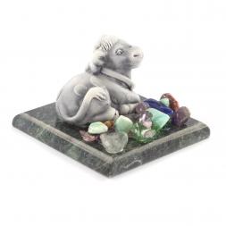 Статуэтка "Бык лежит" мрамолит змеевик