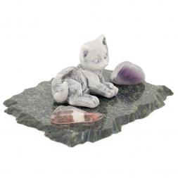 Сувенир из мрамолита "Котенок лежит"