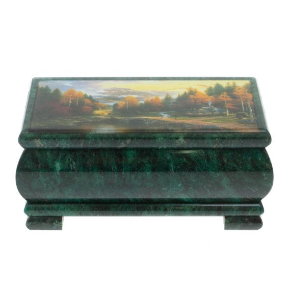 Шкатулка &amp;quot;Домик в осеннем лесу&amp;quot; из змеевика 16х8х7,5 см 128286