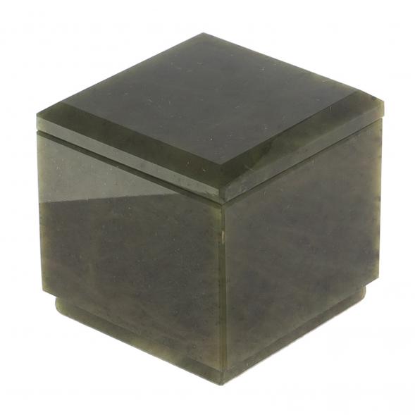 Шкатулка из нефрита 5,5х5,5х5,5 см 124543