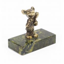 Статуэтка "Мышонок с цветком" из бронзы и змеевика