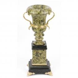 Ваза из камня змеевик "Медичи" с декором из бронзы