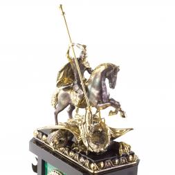 Каминные часы &amp;quot;Георгий Победоносец&amp;quot; из малахита и бронзы в кейсе