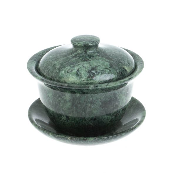 Гайвань из камня змеевик на блюдце 9,5х9,5х8,5 см 128297