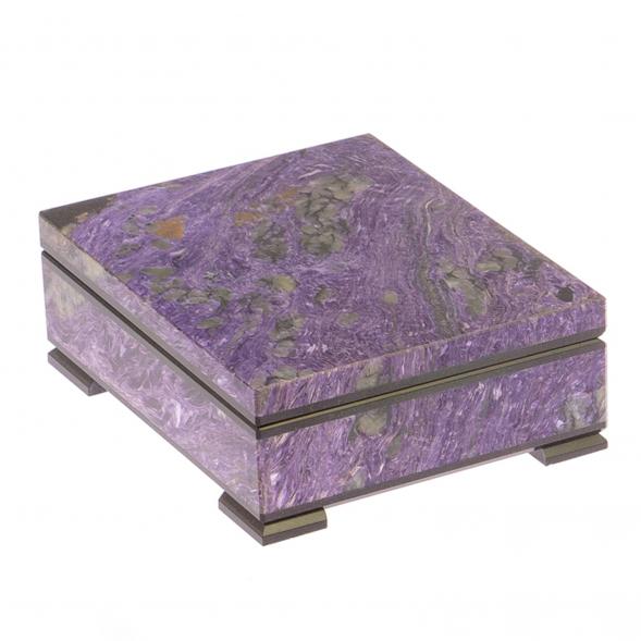 Шкатулка из чароита 13,5х9х4,5 см 125132