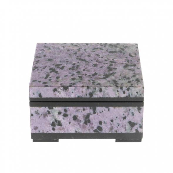 Шкатулка из камня чароит 8х7,5х4,5 см 129552